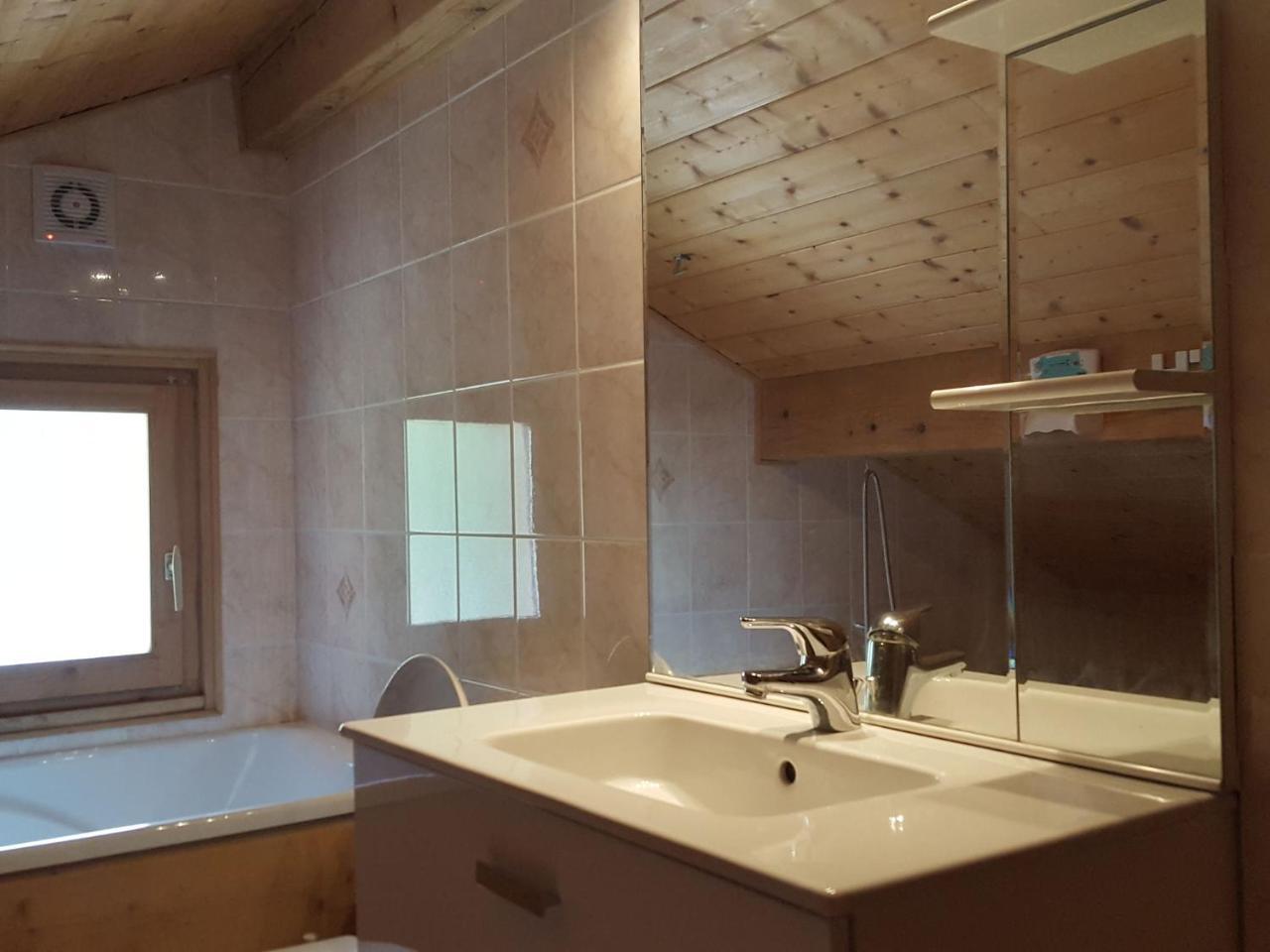 Magnificent Chalet On The Mountain Slopes Les Gets Esterno foto