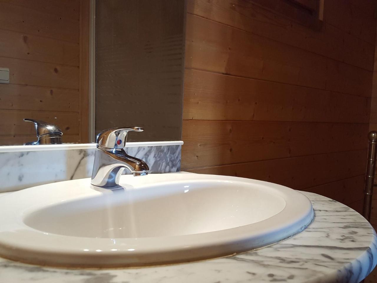 Magnificent Chalet On The Mountain Slopes Les Gets Esterno foto